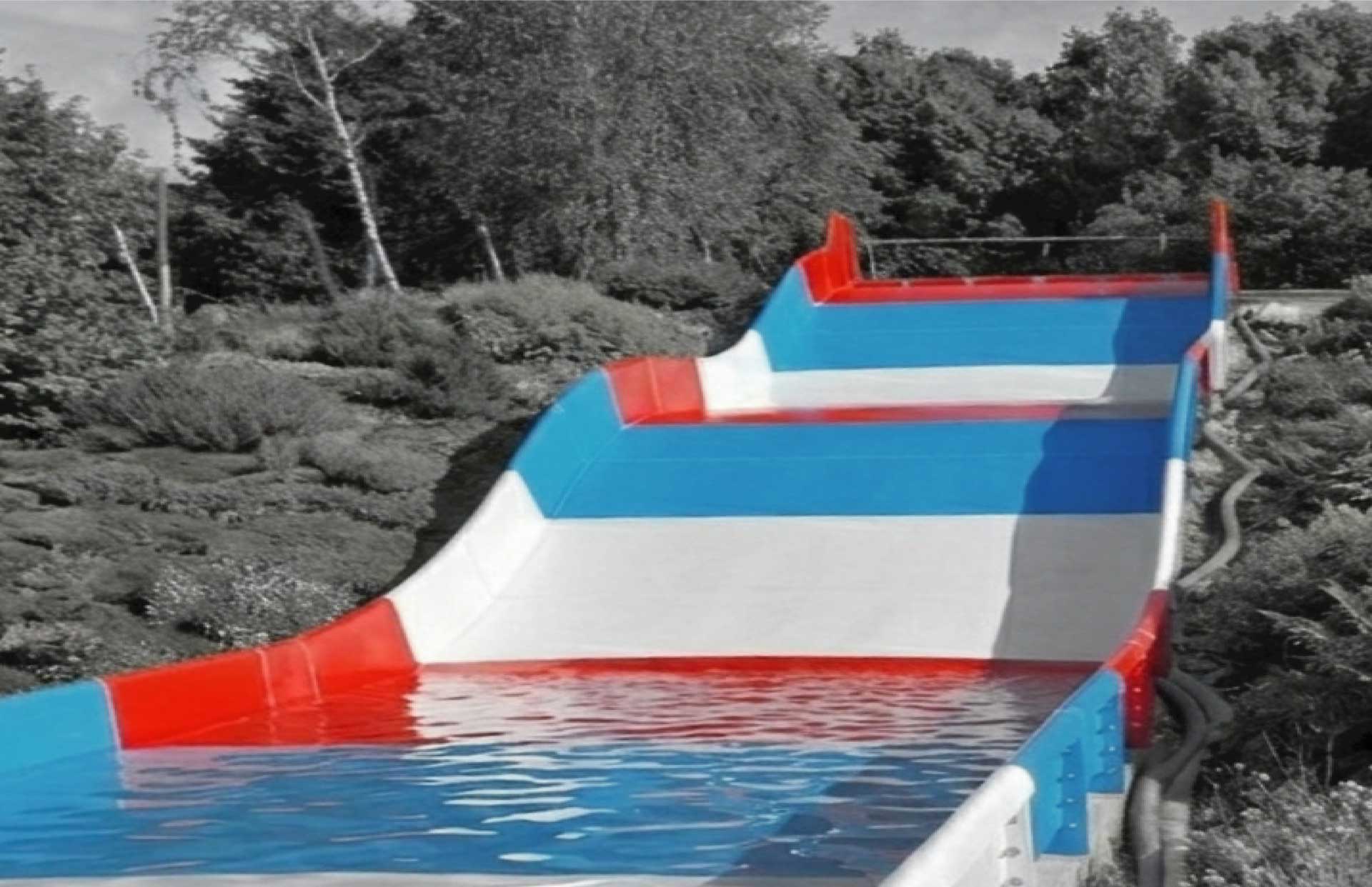 Aqua-Jumbo-Family-Slide-01